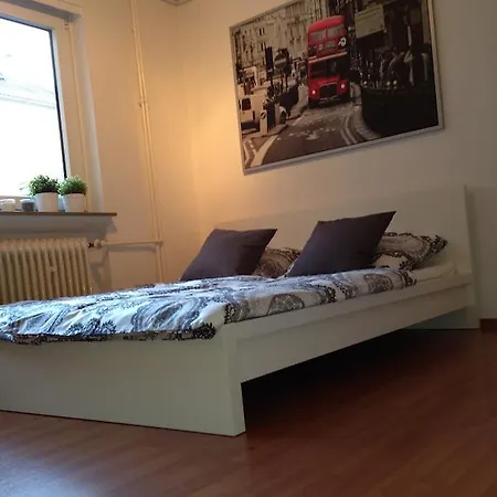 Ferienwohnung Im Herzen Von بريمين